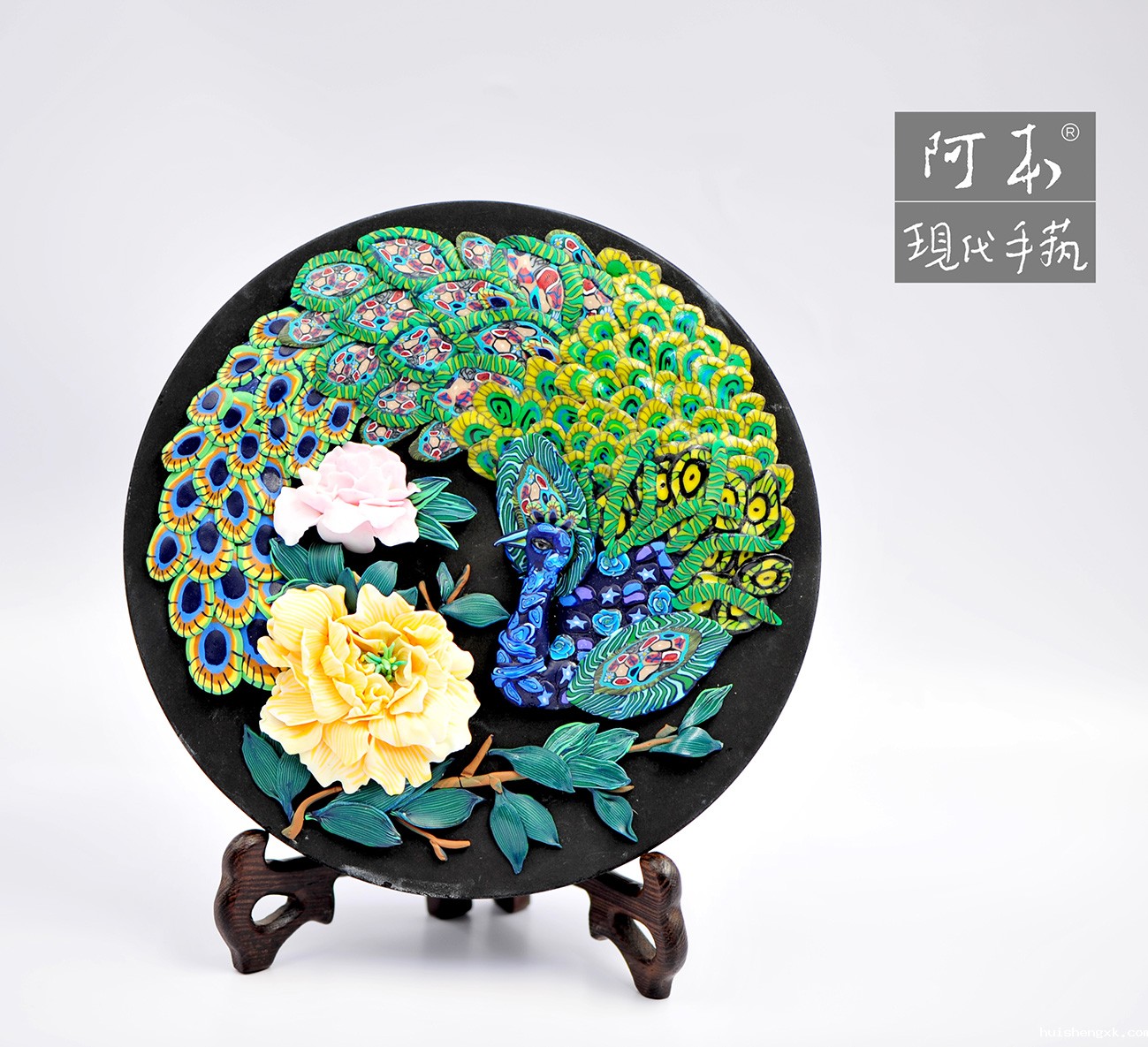 1555040603573276.jpg 活性炭与软陶结合装饰摆件——孔雀牡丹111.jpg
